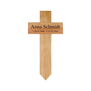 Kleines Grabkreuz aus Holz mit Namen (eckig) kreuzkreativ 